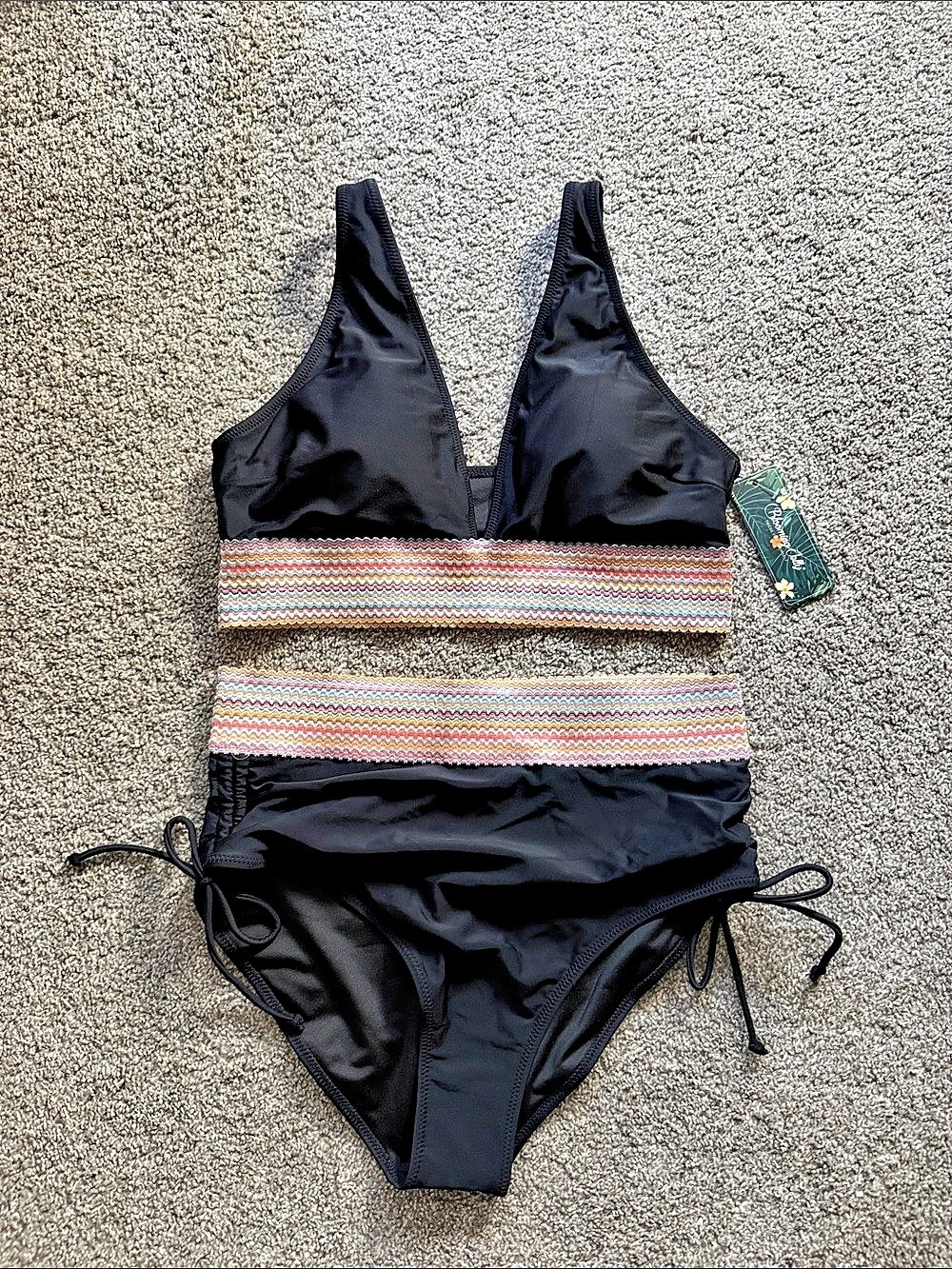 Blooming Jelly Geometric Two-Piece Swimsuit in Black & Pink Size Large NWT